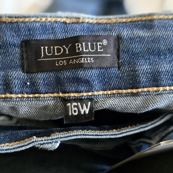Judy Blue Light Blue Flare Jeans - Picture 6 of 6